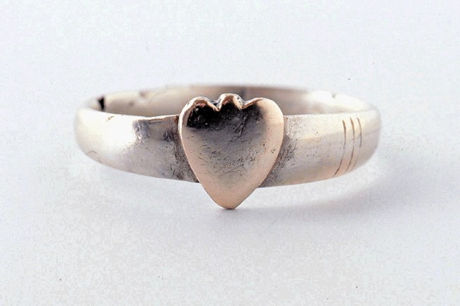 Srebrni zaročni prstan (pred 2. svetovno vojno)