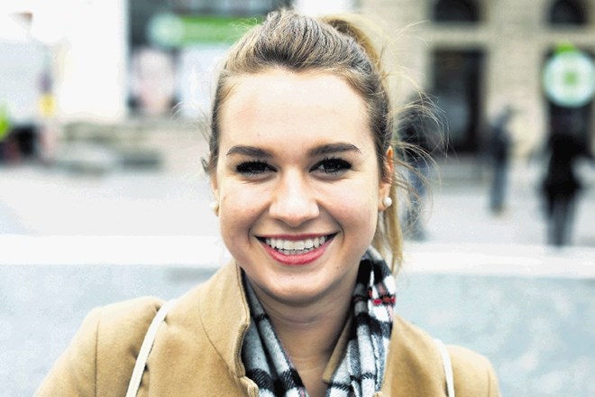 Katja Marinič, študentka: Želim si, da bi dobila službo  v Španiji, čeprav je tam ravno med mladimi visoka stopnja...