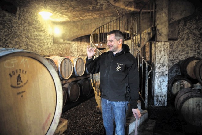 Aleksu Simčiču se že z vidika globalnega trga  zdi sporno, da se razglašamo le za deželo belih vin.