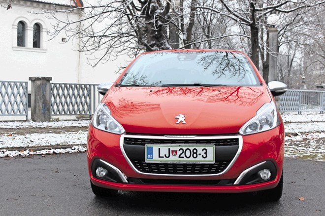 Peugeot 208: Z enim prstom