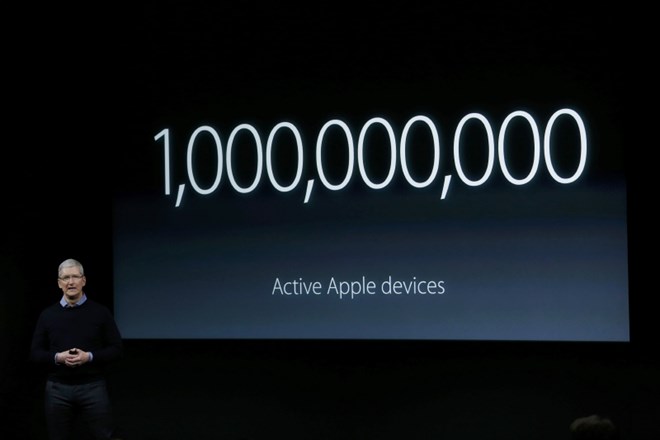 Apple  razkril novi, manjši iPhone SE