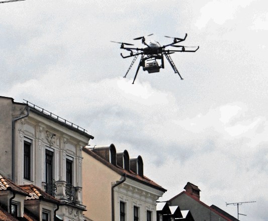 Obrazi prihodnosti: droni lahko rešujejo življenja   