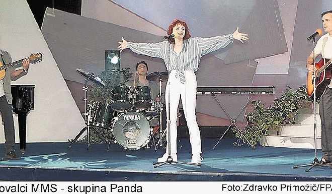Panda leta 1999, ko je  zmagala na festivalu Melodije morja in sonca.