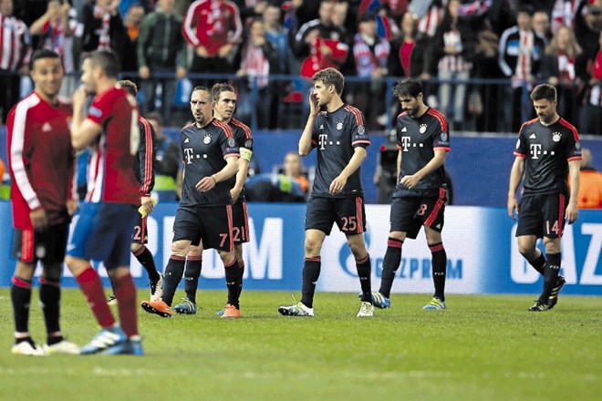 Bayern je še edini kandidat, ki lahko v tej sezoni osvoji trojček najpomembnejših lovorik.