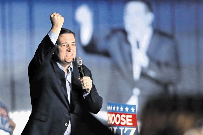 Samo nekaj ur po tem, ko je optimistično nagovarjal volilce v Indiani, je Ted Cruz izstopil iz predsedniške tekme.