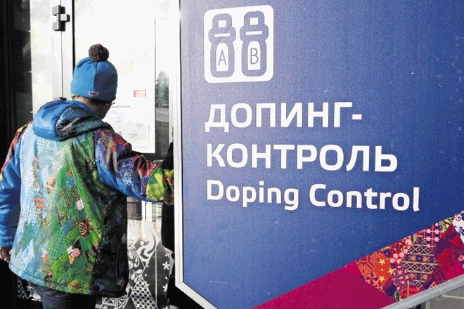 Oporečne vzorce ruskih olimpijcev naj bi menjavali skozi luknjo v steni