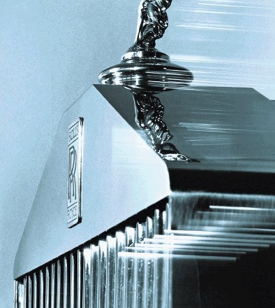 Portret Rolls-Roycea, proizvajalca prestižnih avtomobilov: Bogati maharadža jih je uporabljal za pobiranje  smeti