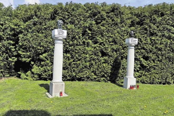 Kip Ivane Kobilca bo stal v vaškem spominskem parku.