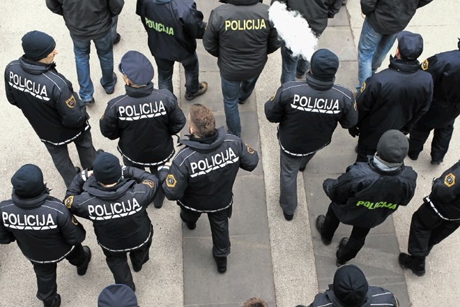 Policisti so z uspehom v pogajanjih razburili druge sindikate.