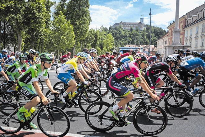 Ljubljana je pozdravila kolesarja v uvodu dirke Po Sloveniji. Prvo etapo je dobil Belgijec Jens Keukeleire.