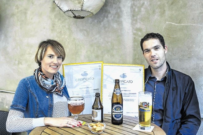 Prva slovenska sommelierja za pivo Seni Pegan in Gregor Makovec