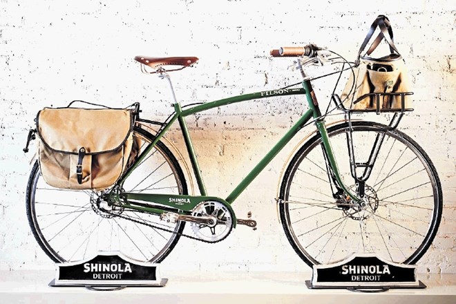 Poleg ročnih ur  pri Shinoli izdelujejo tudi kolesa in nekatere druge  izdelke.