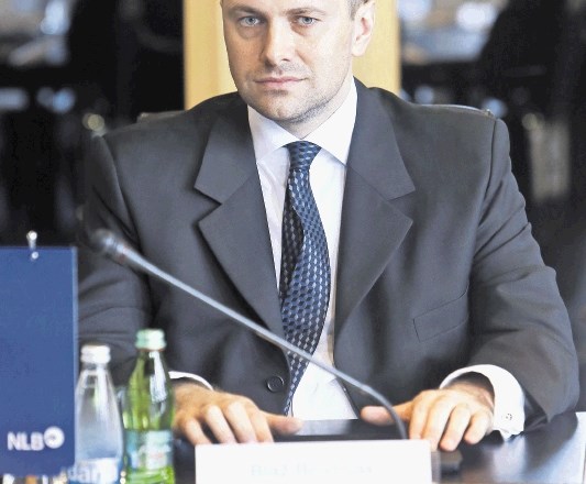 Po februarskem odstopu Janka Medje z vrha NLB je petletni mandat predsednika uprave banke prevzel Blaž Brodnjak.
