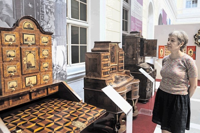 Avtorica razstave, umetnostna zgodovinarka dr. Maja Lozar Štamcar, je v Narodnem muzeju Slovenije na ogled postavila okoli...