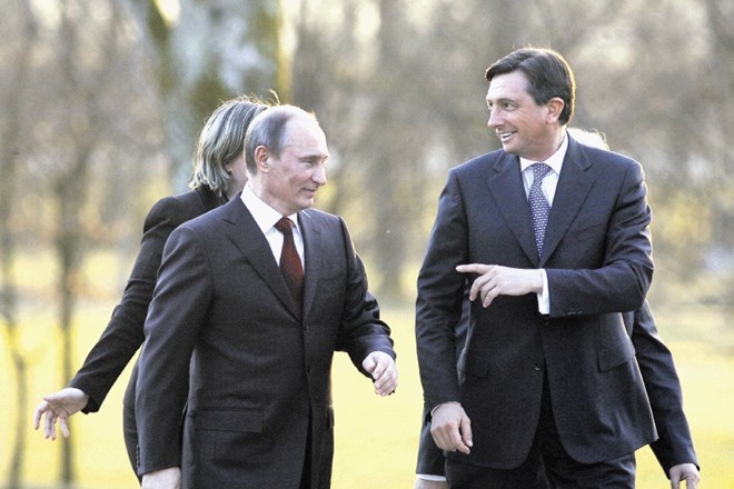 Čeprav je jutrišnji Putinov obisk pietetne narave, bi lahko Slovenija prihod predsednika ene od svetovnih velesil izkoristila...
