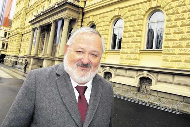 Univerza v Mariboru: rektor že več tednov preučuje štiri liste