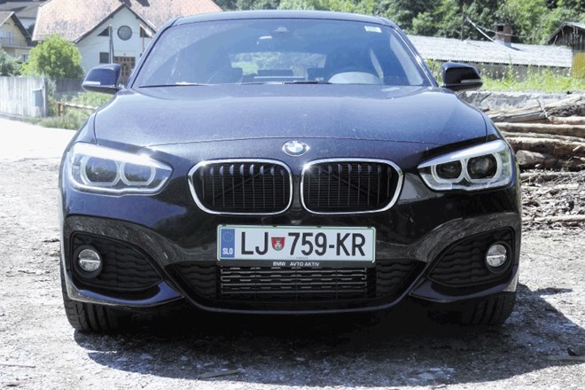 Kratki test BMW serije 1: Kot hitra črna mačka