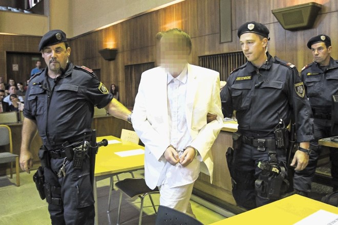 Alen Rizvanović je po graških ulicah svojo morilsko vožnjo izpeljal 21. junija lani. Zdaj se na sodišču brani, češ da ni...