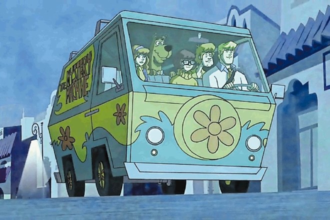 Ljubitelji   Scooby-Dooja so se zedinili, da je vozilo  iz risane serije sestavljanka več različnih kombijev.