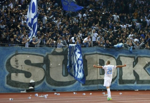 Džengis Čavušević se je veselil zmagovitega zadetka pred domačimi navijači (Foto: Reuters)