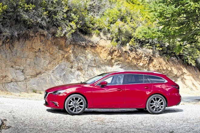 Mazda6 in nove tehnologije: Da bi bila vožnja še manj naporna