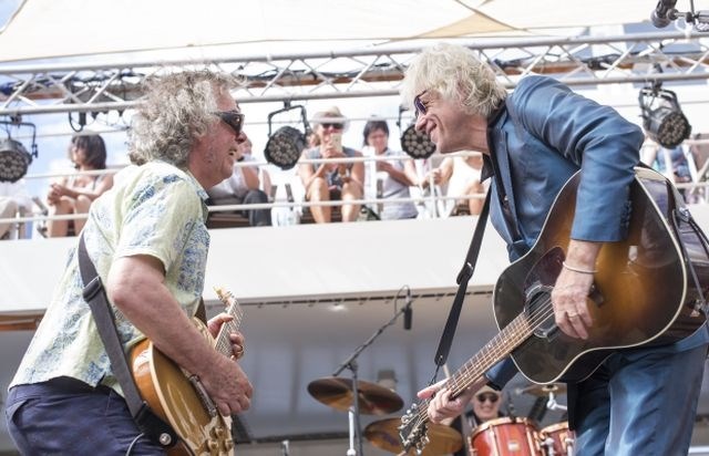 Križarjenje z Bobom Geldofom na krovu: sedem dni, 50 koncertov in neomejena količina pijače