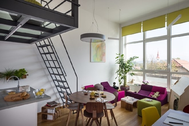 Vrata odprlo stanovanje, ki bo tri tedne dom slovenskega oblikovanja  