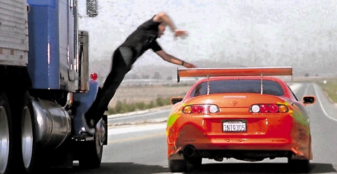Toyota supra iz filma Hitri in drzni: Od odpadka do oranžne lepotice