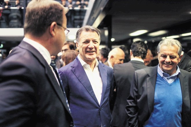 Razstave se je udeležil tudi kontroverzni hrvaški nogometni funkcionar Zdravko Mamić (v sredini).  (Foto: Bojan Velikonja)