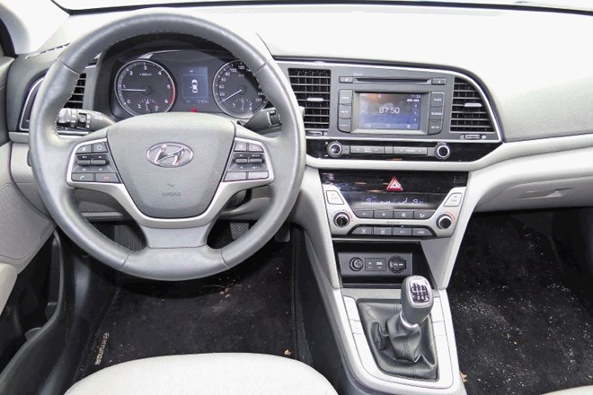 Vzporedni test - Hyundai elantra in fiat tipo: Neupravičena zapostavljenost 