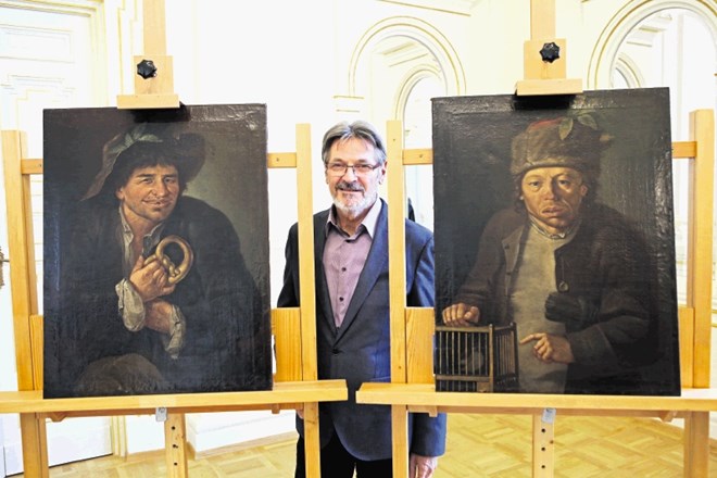 Kustos v Narodni galeriji dr. Ferdinand Šerbelj med ponovno odkritima mojstrovinama Fortunata Berganta: sliki Prestar in...