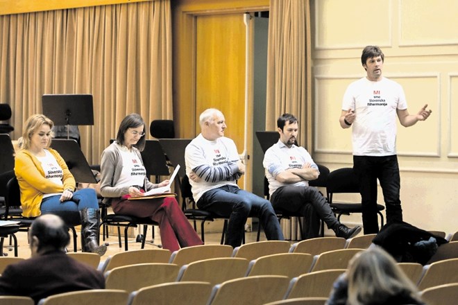 Stavkovni odbor orkestra Slovenske filharmonije naj bi bil s strani vodstva deležen žalitev.