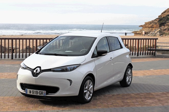 Renault zoe je z novimi baterijami resnično uporaben električni avtomobil, s katerim se  bodo brez skrbi vozili tudi tisti s...