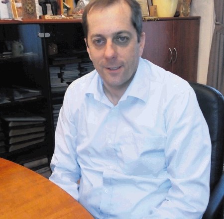 Tomaž Režun, ki vodi proizvodnjo in nabavo v družbi Radeče papir Nova, je  eden od treh direktorjev.