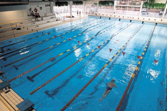 Bazen fakultete za šport je le eden od dveh, v katerem lahko pozimi trenirajo ljubljanski plavalci.