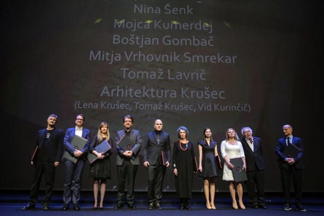 Robert Botteri, ki je prevzel nagrado v imenu Tomaža Lavriča, arhitekta Tomaž in Lena Krušec, skladatelj Mitja Vrhovnik...