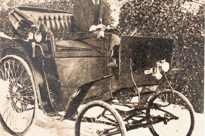 Anton Codelli v svojem avtomobilu