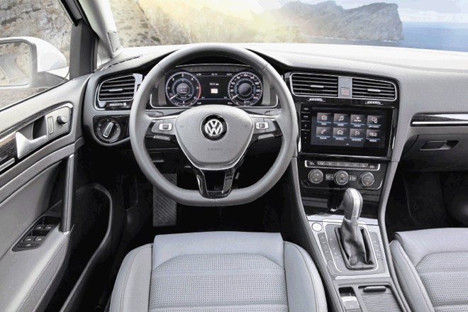 Volkswagen golf: Velikost se meri tudi po vsebini