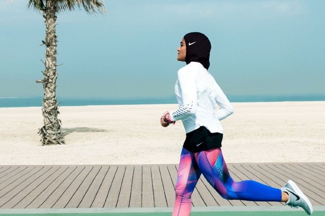 Nike pripravlja linijo oblačil »Nike Pro Hijab« za muslimanske športnice 