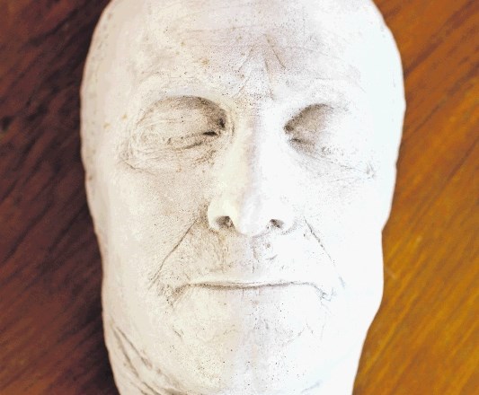 Posmrtna maska Ivana Prijatelja