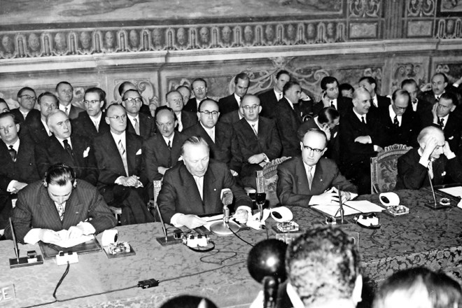 Kljub smelim načrtom v Rimu ne bo tako slovesno kot pred šestdesetimi  leti, ko  je šest držav podpisalo  pogodbo o nastanku...