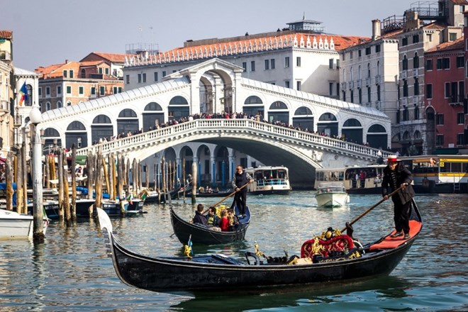 Osumljeni naj bi načrtovali napad na znameniti most Rialto v Benetkah. (Foto: Pixabay)