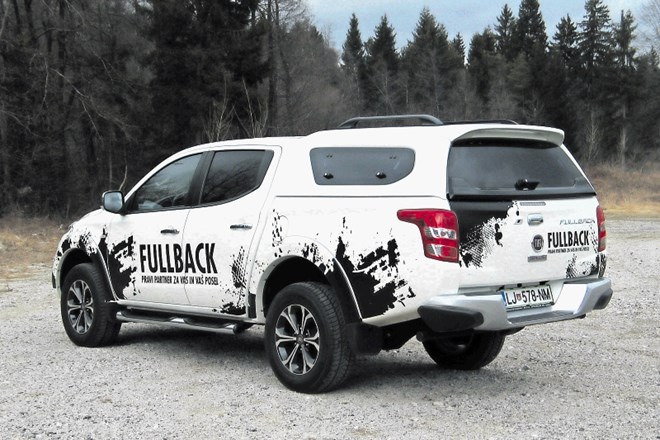 Fiat fullback in volkswagen amarok: Prevozni sredstvi z različnimi talenti