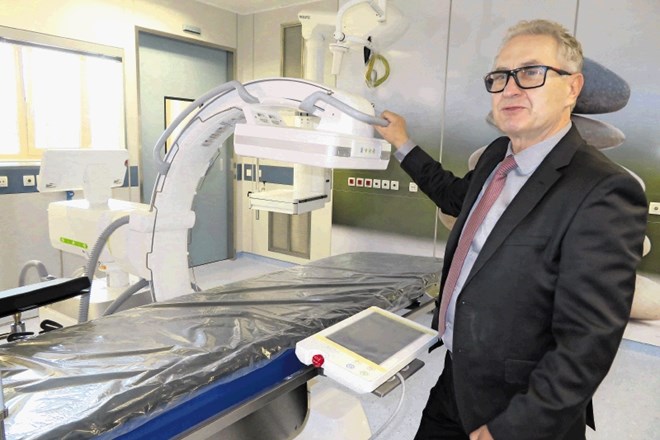 Dejavnost venske žilne kirurgije in ultrazvočnih pregledov v Avelani je koncesijska. Primarij Andrej Šikovec upa, da jim bo...