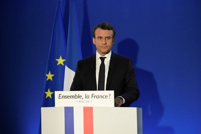 Zmagovalni govor novoizvoljenega francoskega predsednika je bil trezen, zadržan in kratek.