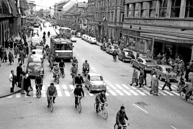 Po drugi svetovni vojni so na ljubljanskih ulicah prevladovali kolesarji.