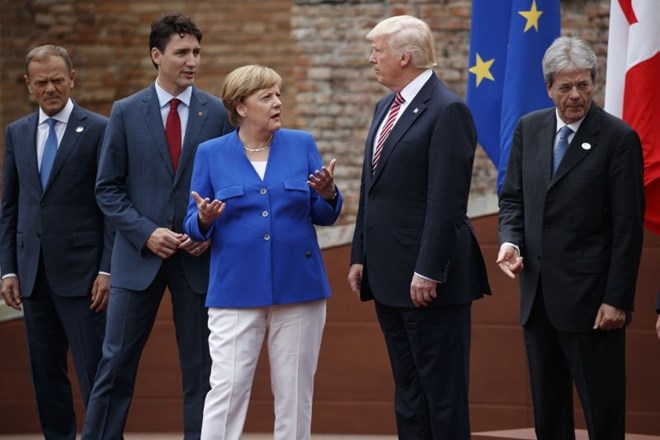 Izjava kanclerke Angele Merkel je pričakovano k novim kritikam na račun Nemčije spodbudila tudi Donalda Trumpa.