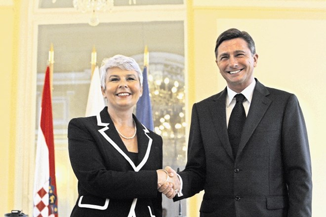 V arbitražnem sporazumu, ki sta ga novembra 2009 v Stockholmu podpisala premierka Jadranka Kosor in premier Borut Pahor, se...
