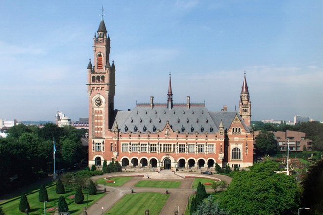 Palača miru v Haagu.