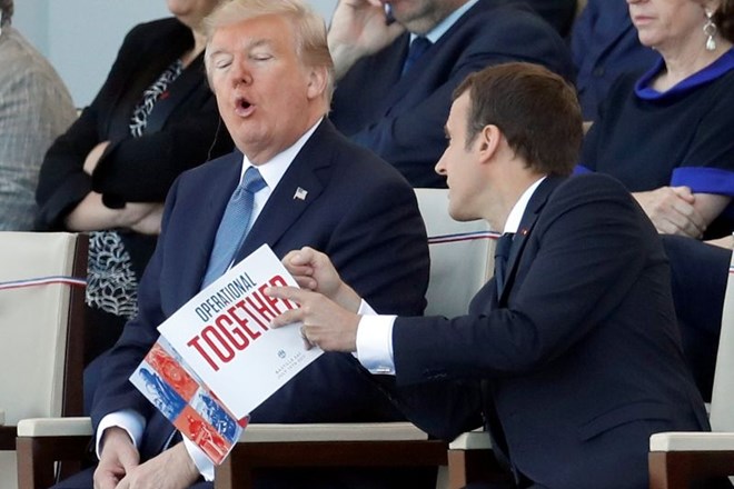Macron izkorišča praznino okoli Trumpa